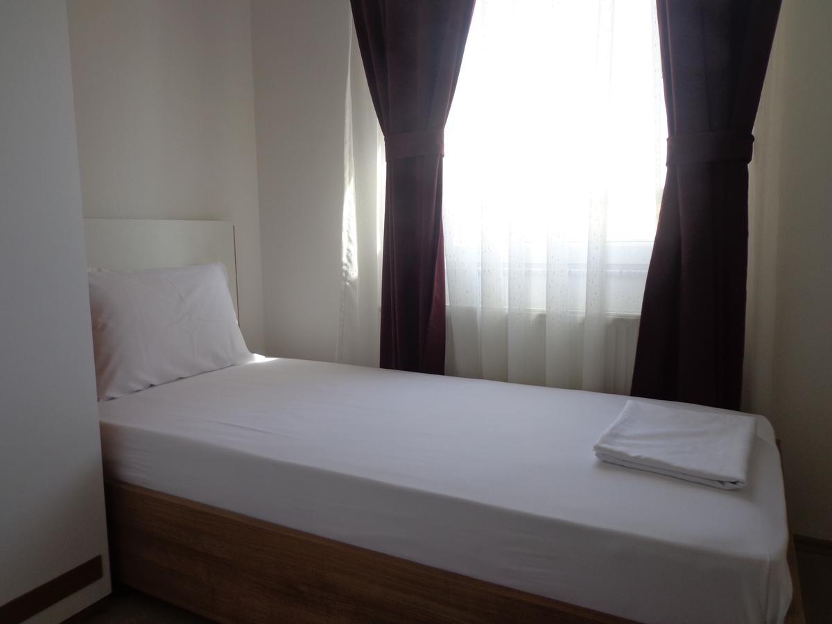 Hotel Rio Pristina Buitenkant foto