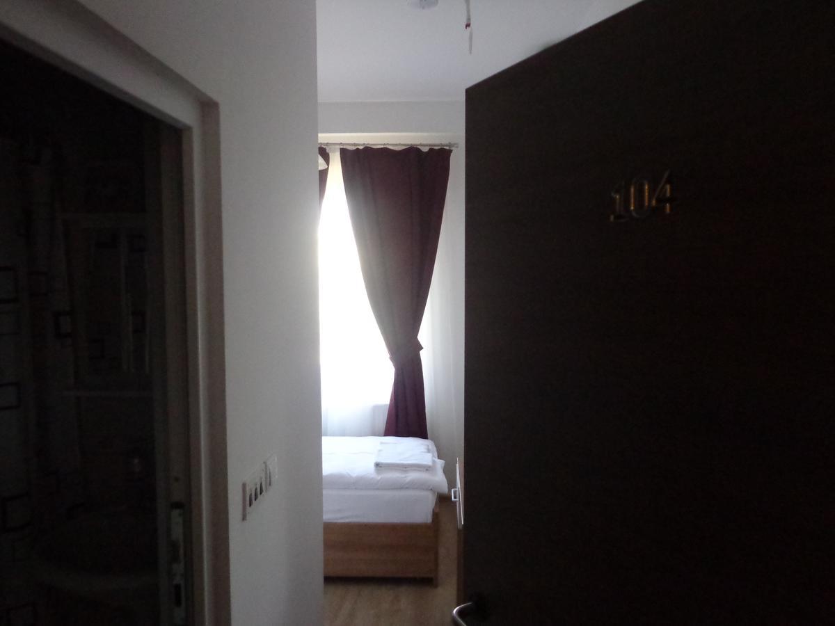 Hotel Rio Pristina Buitenkant foto