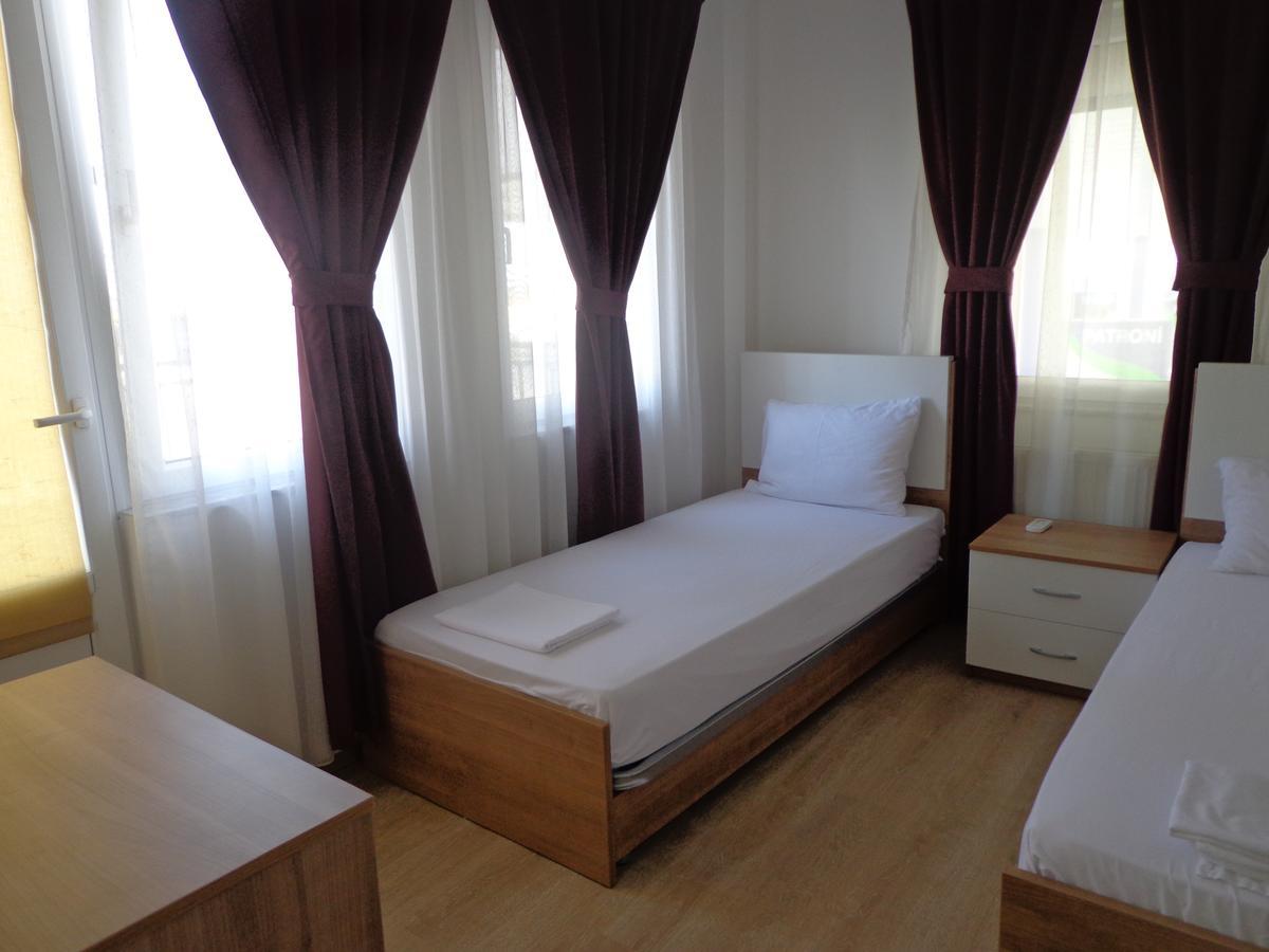 Hotel Rio Pristina Buitenkant foto