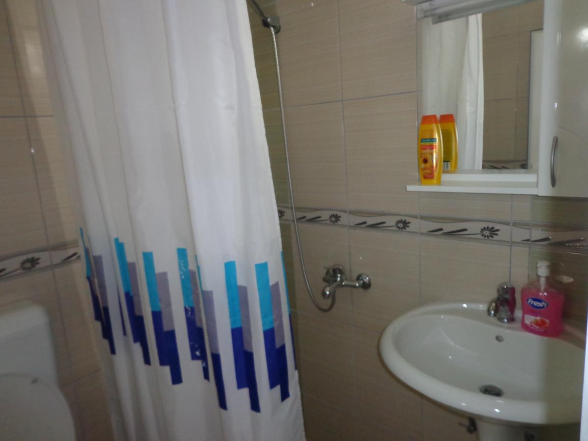 Hotel Rio Pristina Buitenkant foto