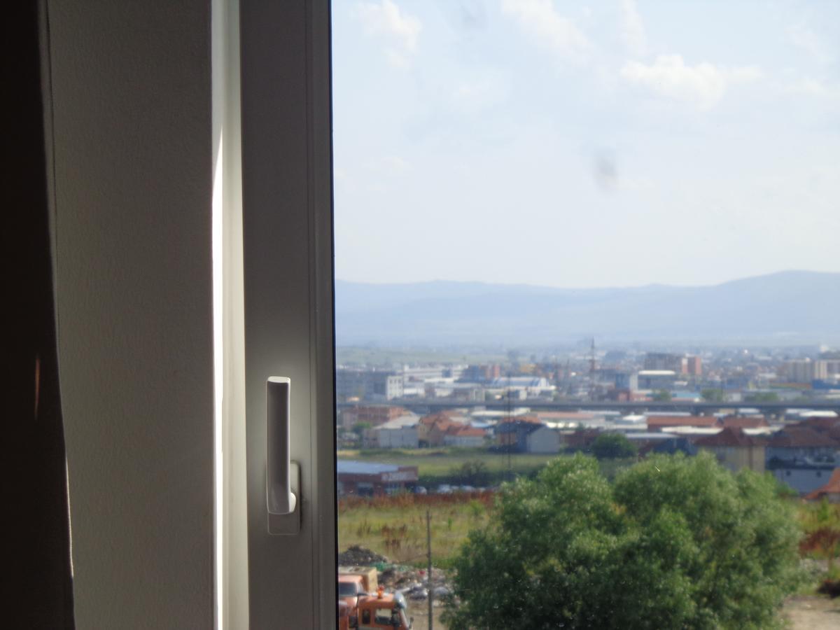 Hotel Rio Pristina Buitenkant foto